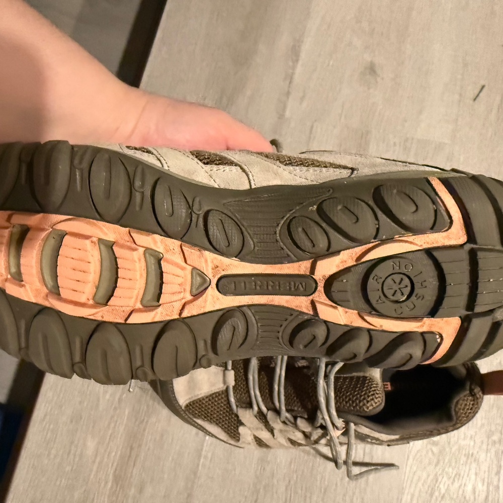 MERRELL hiking shoes